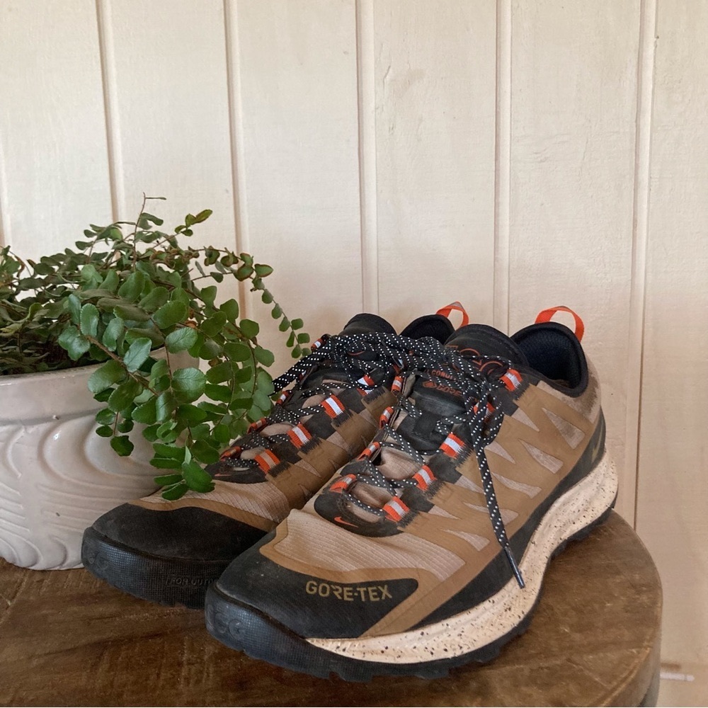 Nike ACG Air Nosu Gore-Tex Khaki
